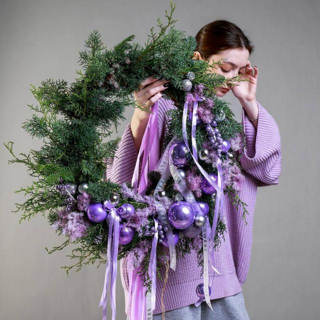 Новогодний венок из хвои Milka Новогодний венок из хвои Milka