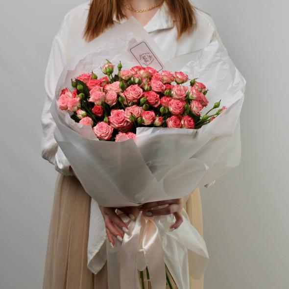 Монобукет из кустовых роз