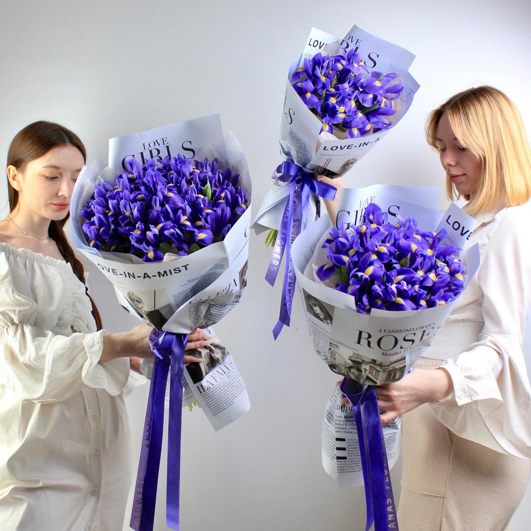 Монобукет из ирисов (в линейке в 3-х размерах)