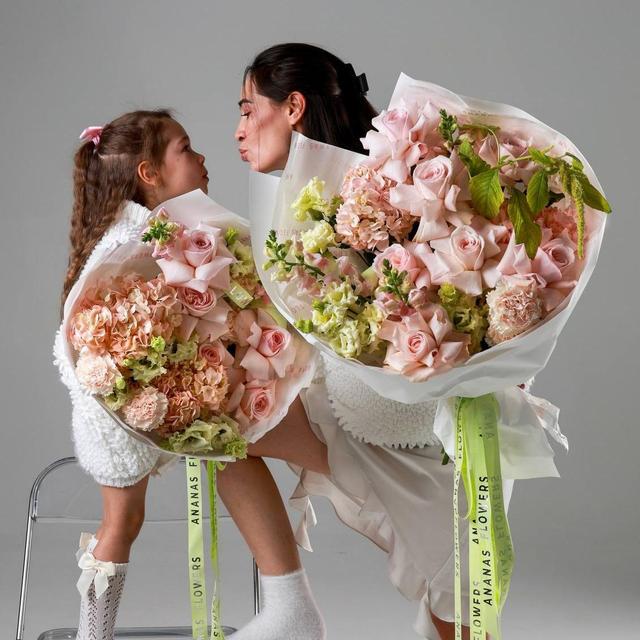 Букет Неповторимый шарм (в двух размерах)