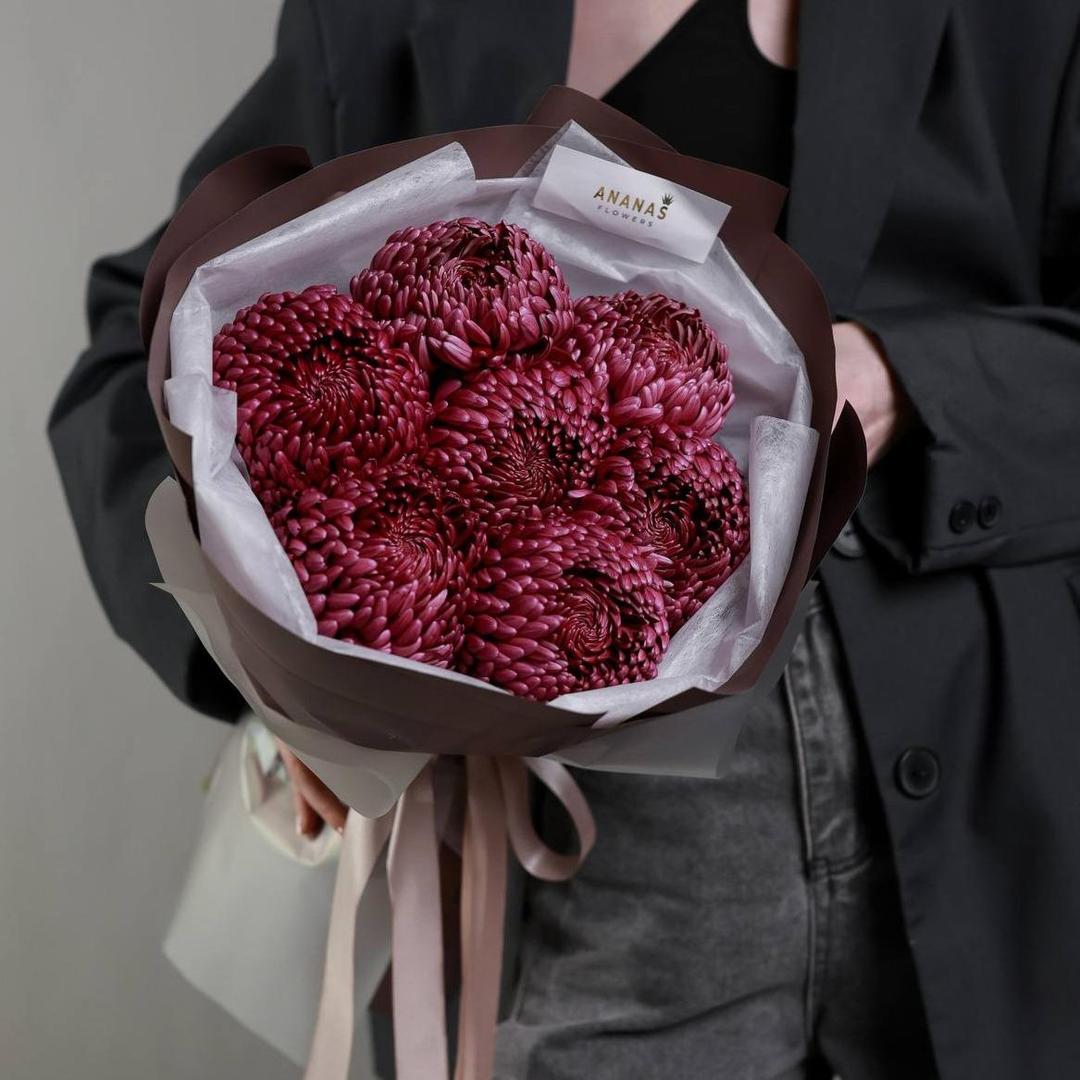 Монобукет из хризантем сорта Bigoudi Purple (в трех размерах)