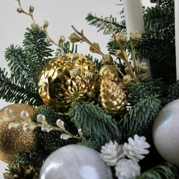 Новогодняя композиция в коробке