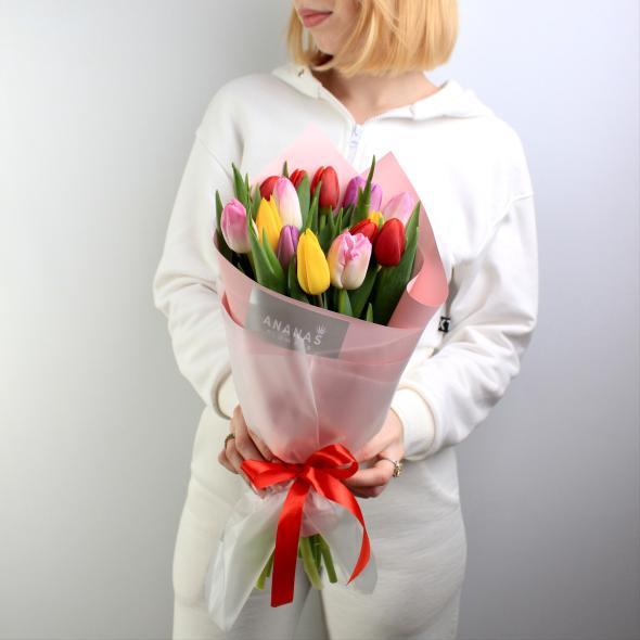 Букет из тюльпанов микс (в трех размерах) МИКС СОБИРАЕТСЯ, ИСХОДЯ ИЗ НАЛИЧИЯ