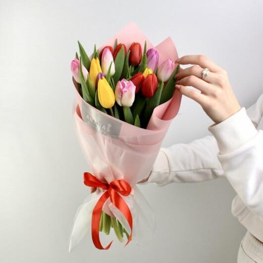 Монобукет из 15 тюльпанов микс