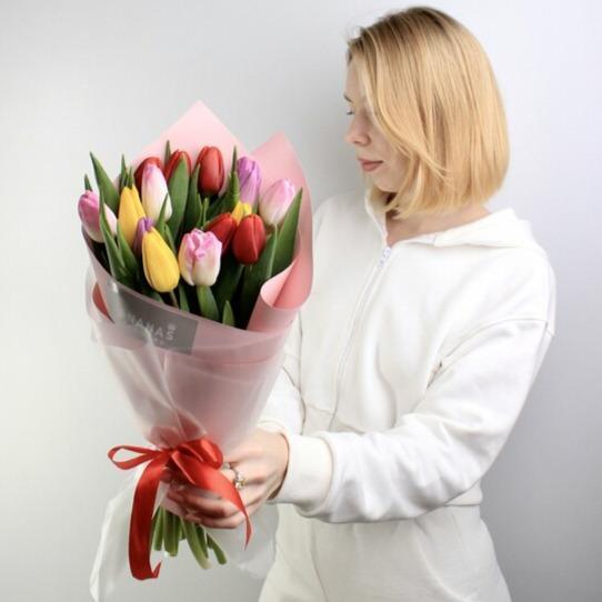 Монобукет из 15 тюльпанов микс