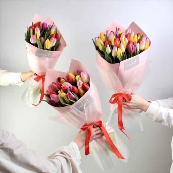Букет из тюльпанов микс (в трех размерах)