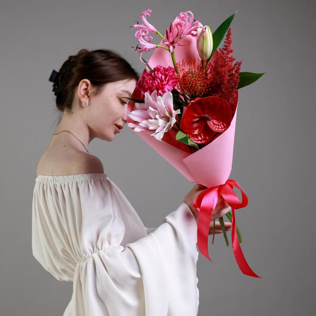 Набор цветов для вазы ЯРКИЙ