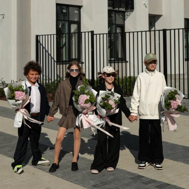 Букет с розовой гортензией и малиной Букет с розовой гортензией и малиной