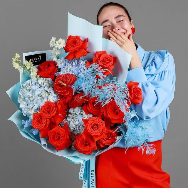 Букет Пылающий лёд (в двух размерах) Букет Пылающий лёд (в двух размерах)