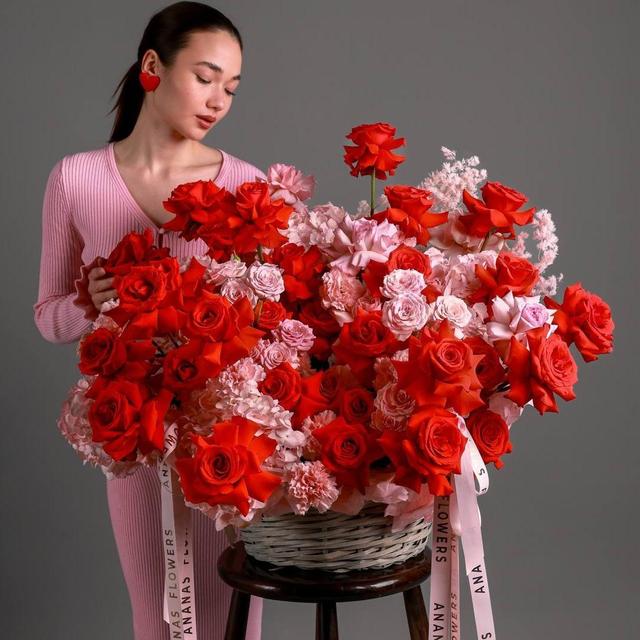 Композиция в корзине Код любви Композиция в корзине Код любви