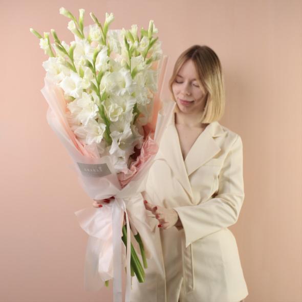 Монобукет из гладиолусов Монобукет из гладиолусов